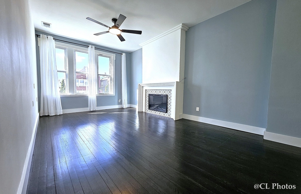 2924 W 38th Place - Photo 2
