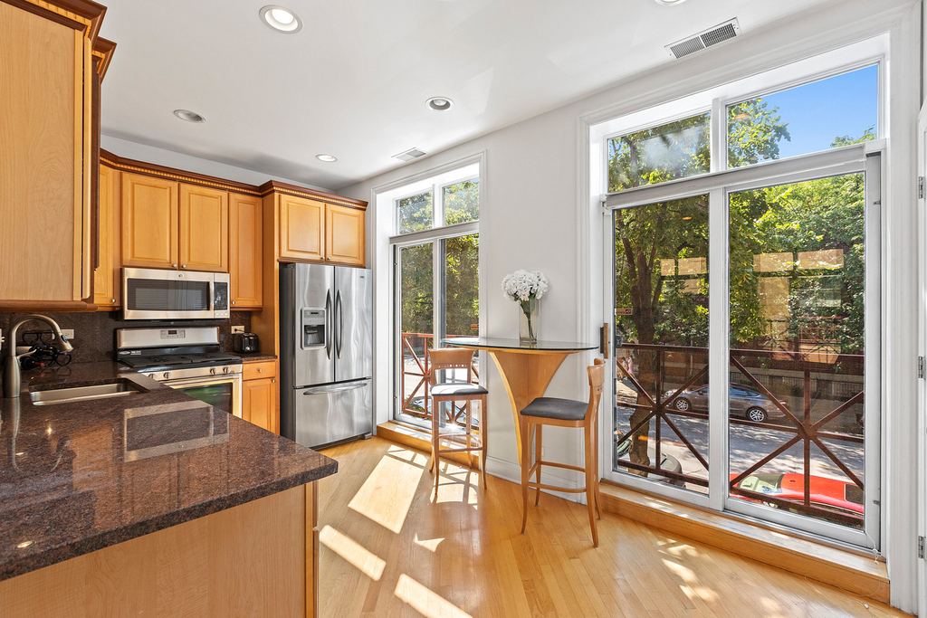 1350 W Byron Street - Photo 4