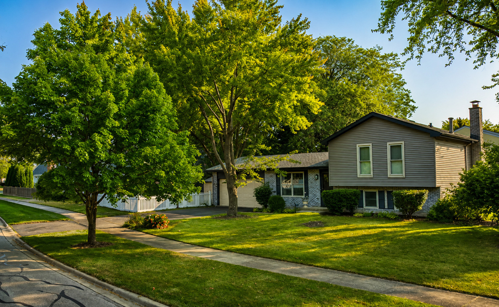 4 N Birchwood Drive - Photo 0