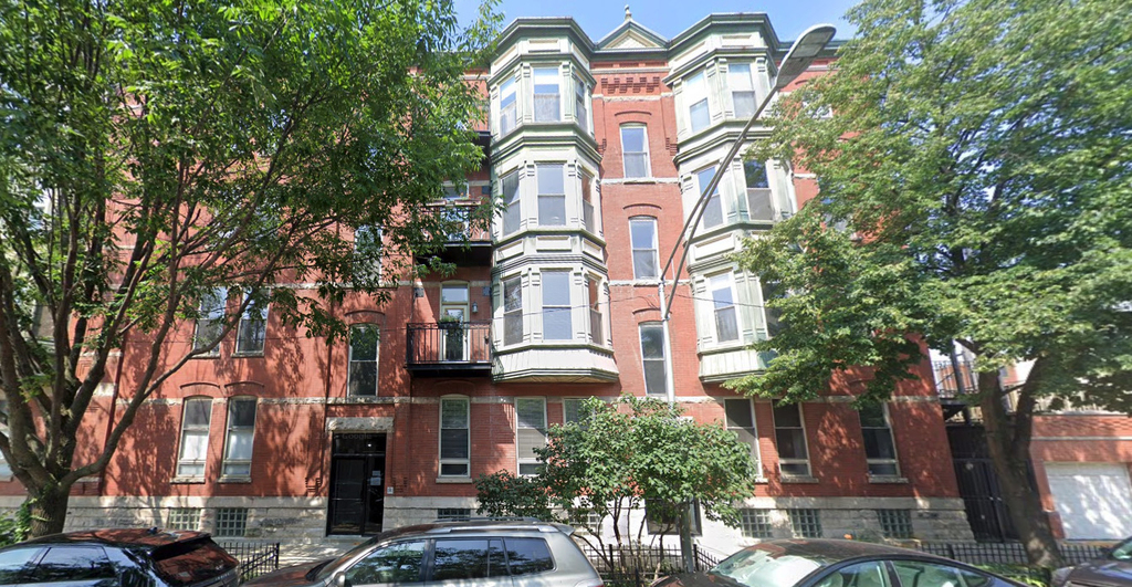 1344 N North Park Avenue - Photo 0