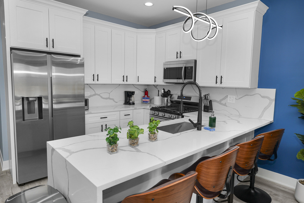 1358 S Fairfield Avenue - Photo 8
