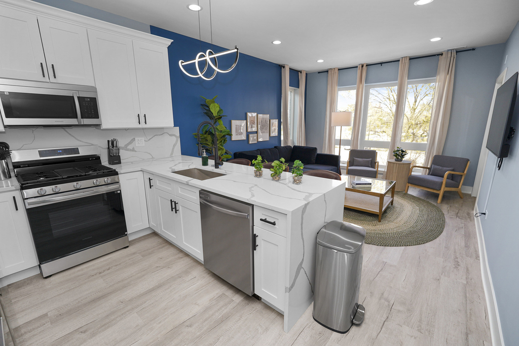 1358 S Fairfield Avenue - Photo 6