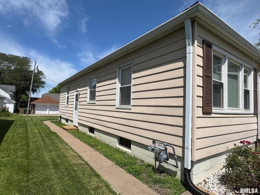 1736 Davie Street - Photo 14