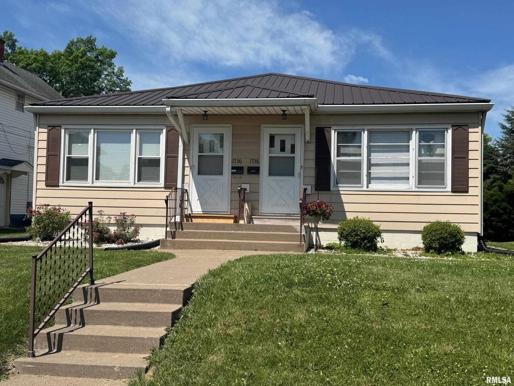 1736 Davie Street - Photo 0
