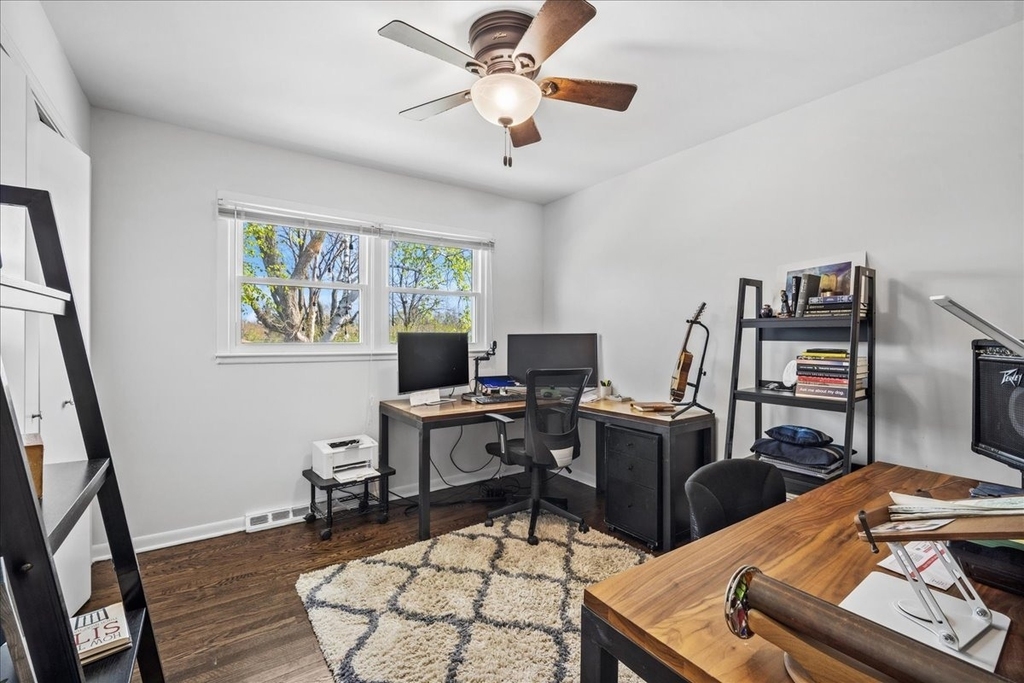1230 Greenwood Court - Photo 16