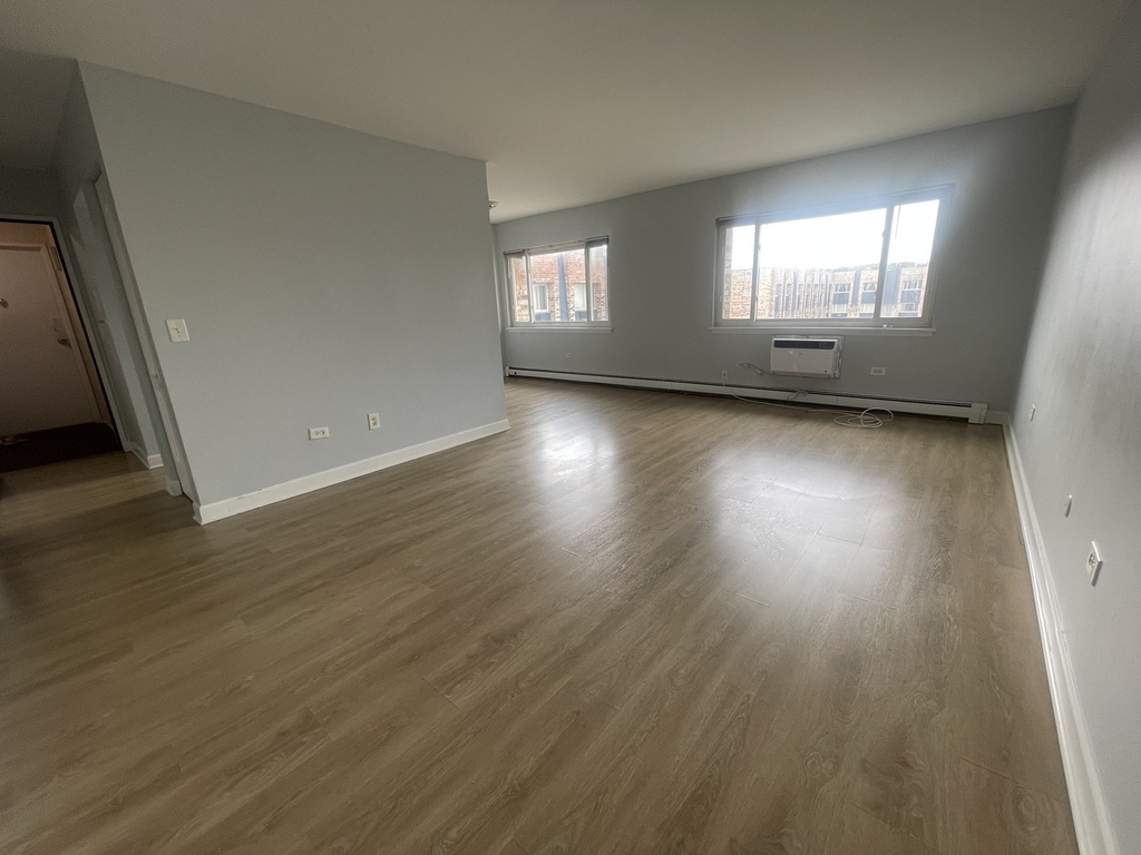 8635 W Foster Avenue - Photo 11
