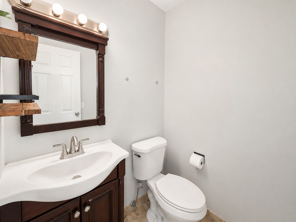 8635 W Foster Avenue - Photo 16