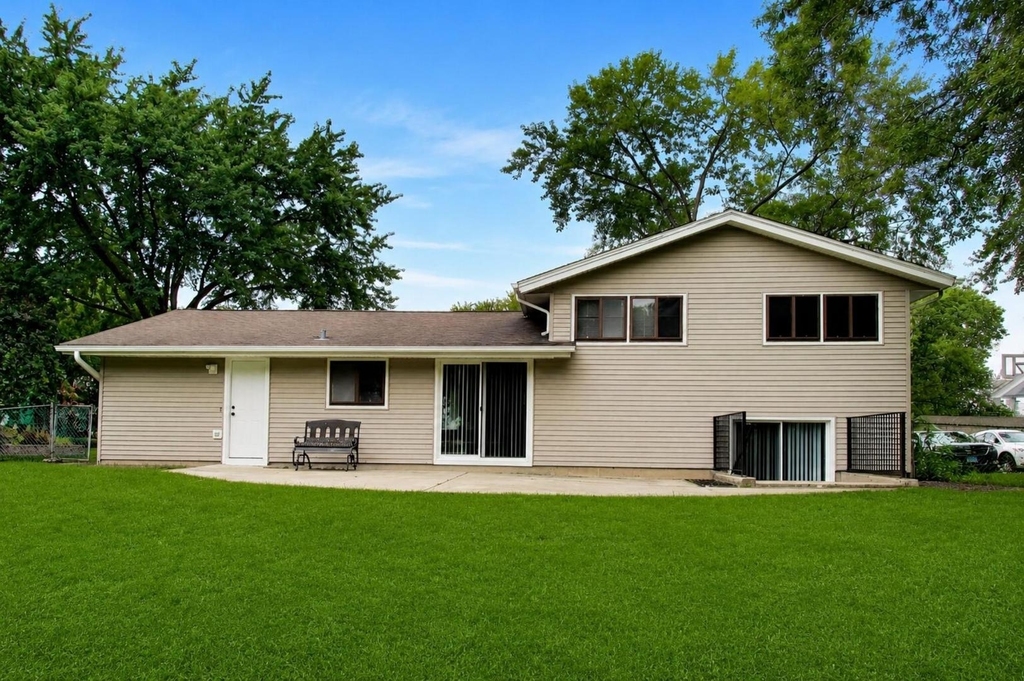 917 Aimtree Place - Photo 24