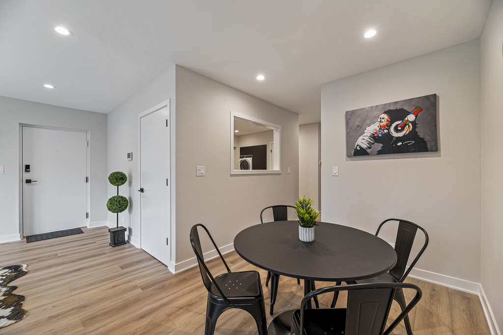 7109 N Western Avenue - Photo 4