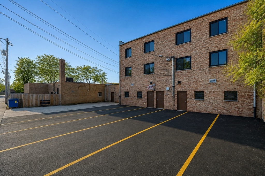 7109 N Western Avenue - Photo 20