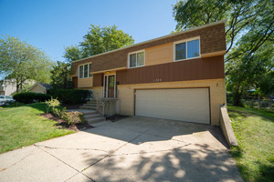 1302 Oxford Lane - Photo 0