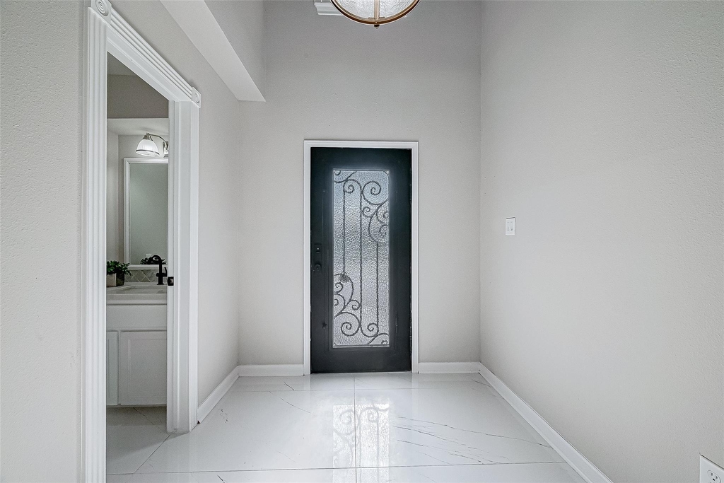 3102 Glenn Lakes Lane - Photo 2