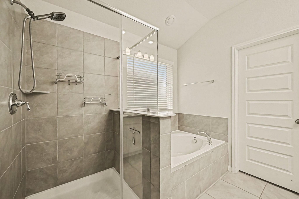 6611 Casper Falls Trl - Photo 16