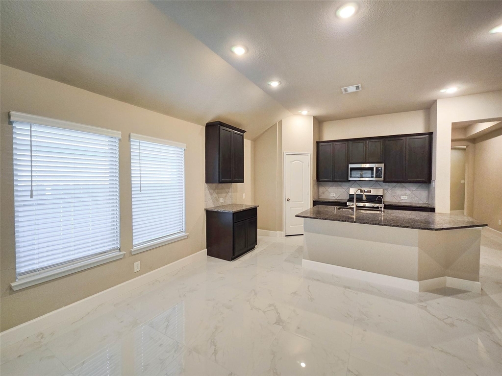 20230 Rainflower Bay Lane - Photo 9