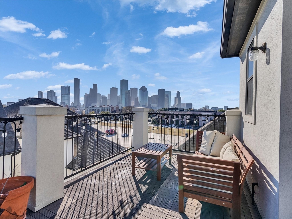 1877 Dart Street - Photo 12