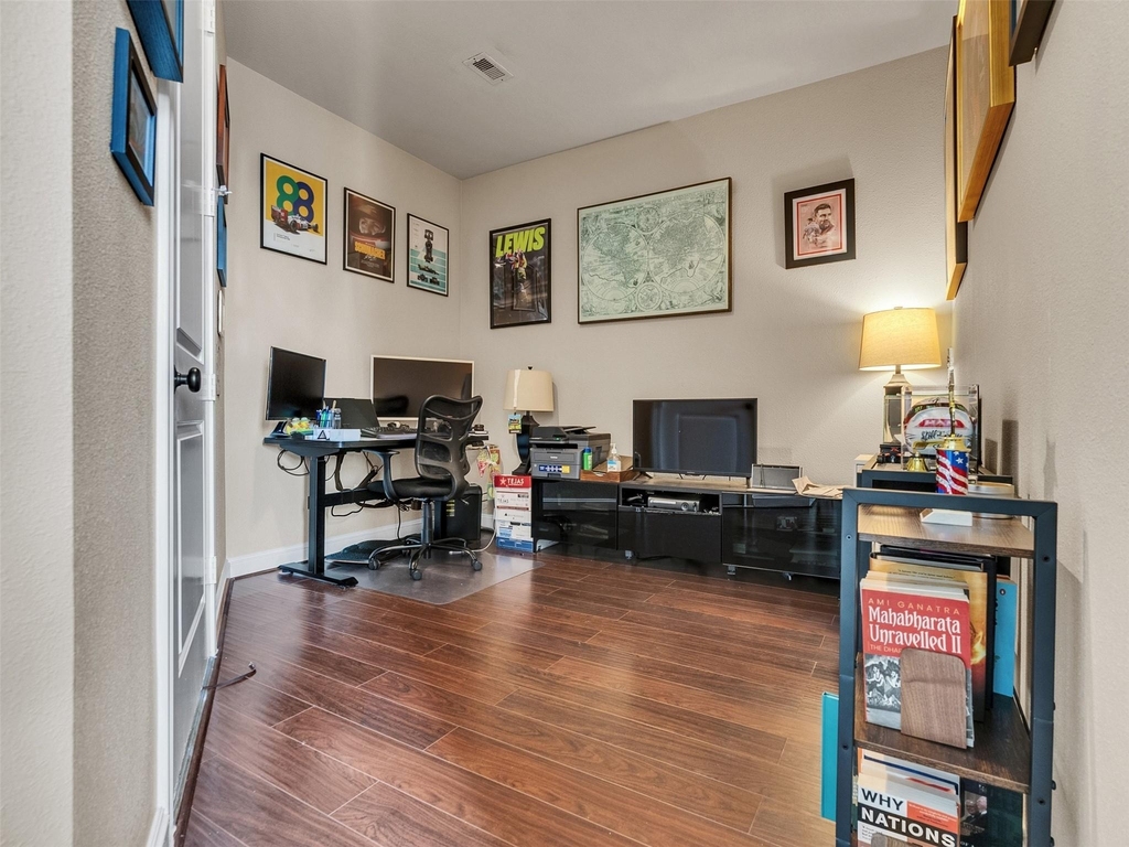1877 Dart Street - Photo 9