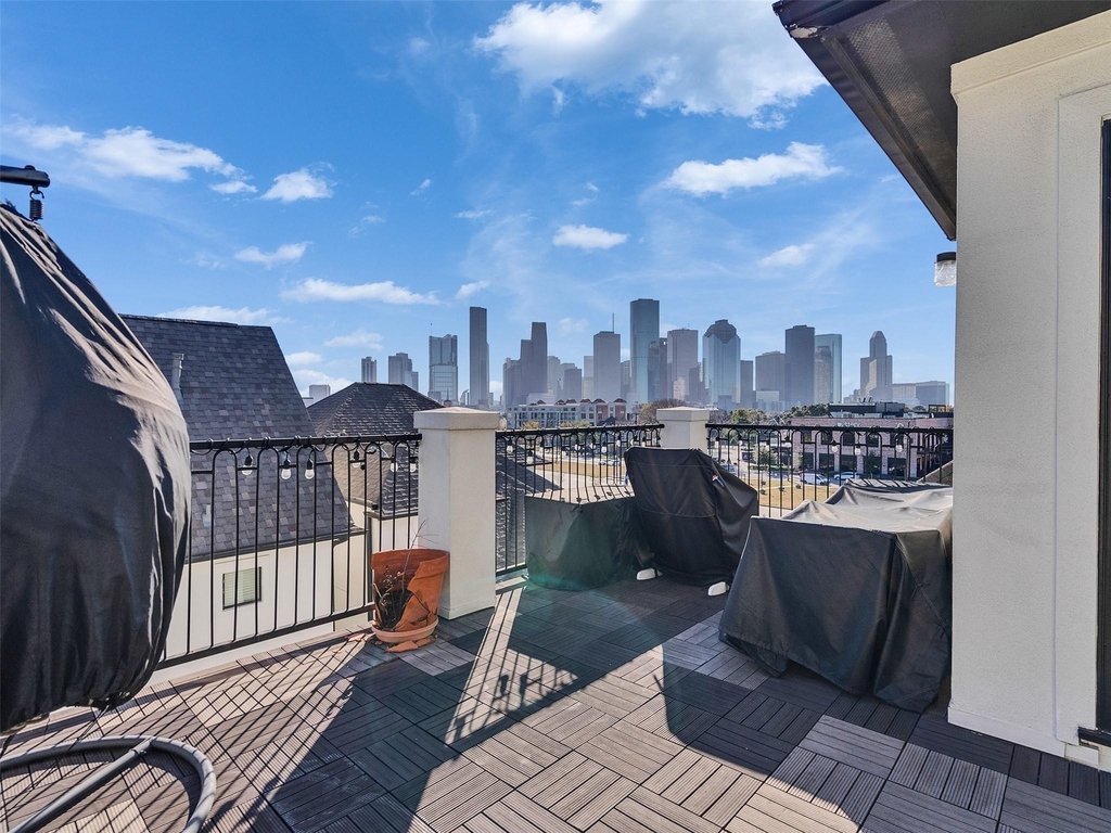 1877 Dart Street - Photo 11