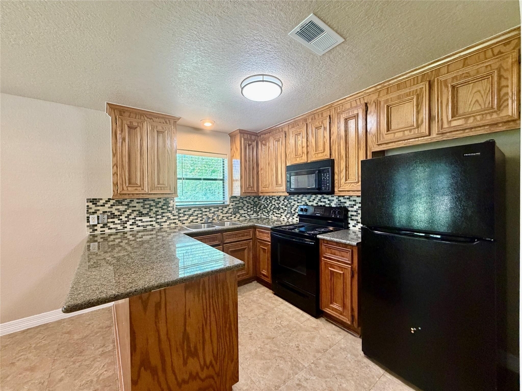 3121 Fm 646 Road N - Photo 4