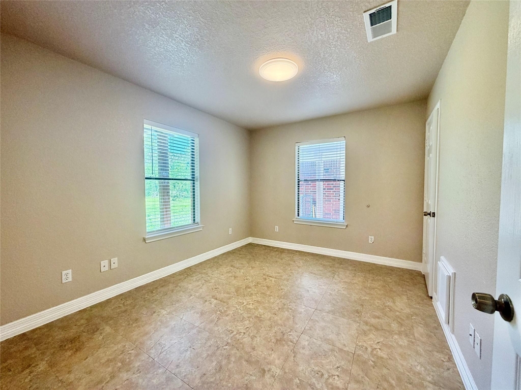 3121 Fm 646 Road N - Photo 16