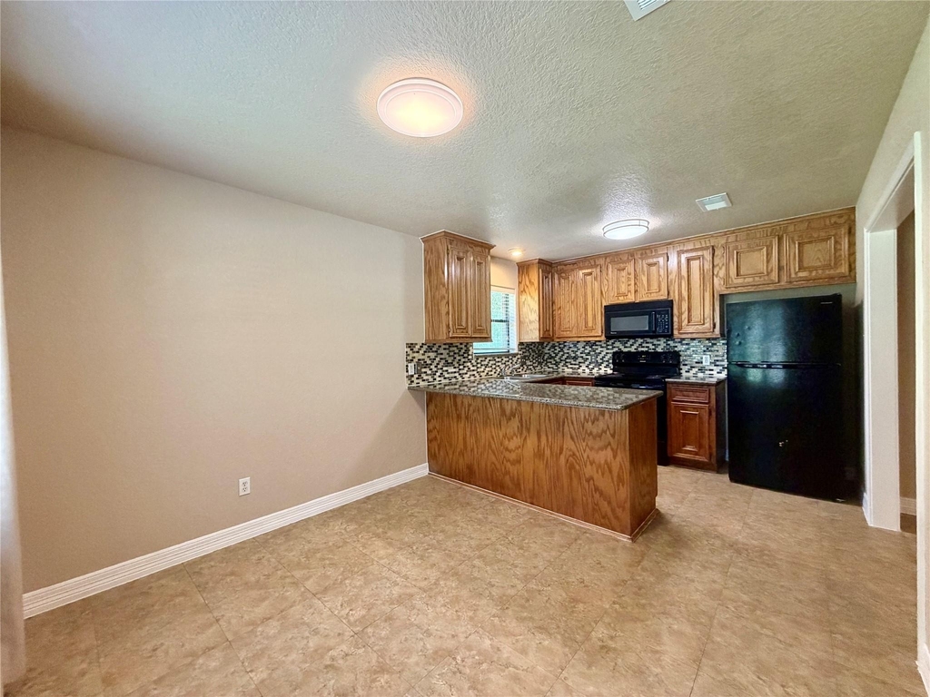3121 Fm 646 Road N - Photo 5