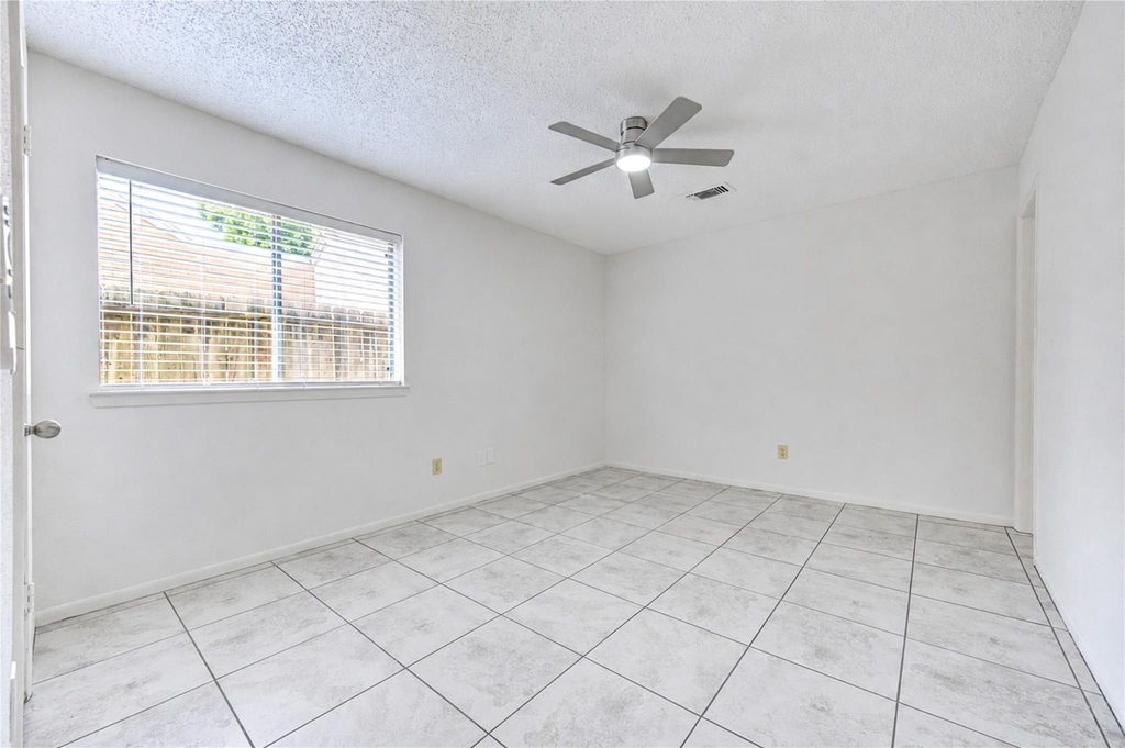 21419 Park Orchard Drive - Photo 15