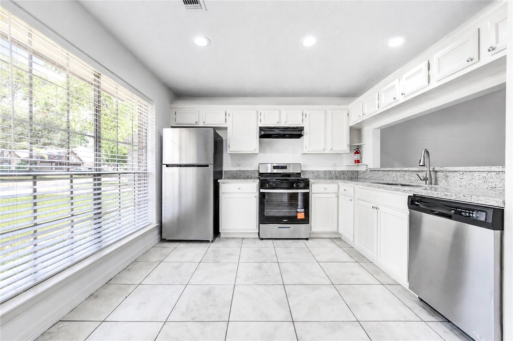 21419 Park Orchard Drive - Photo 8