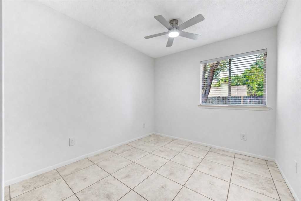 21419 Park Orchard Drive - Photo 20