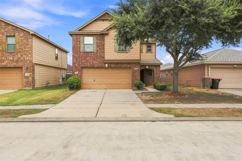 1014 Hummingbird Point Lane - Photo 0