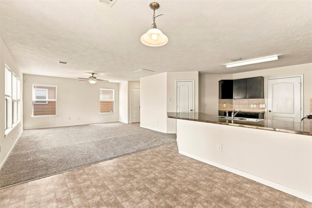 1014 Hummingbird Point Lane - Photo 8