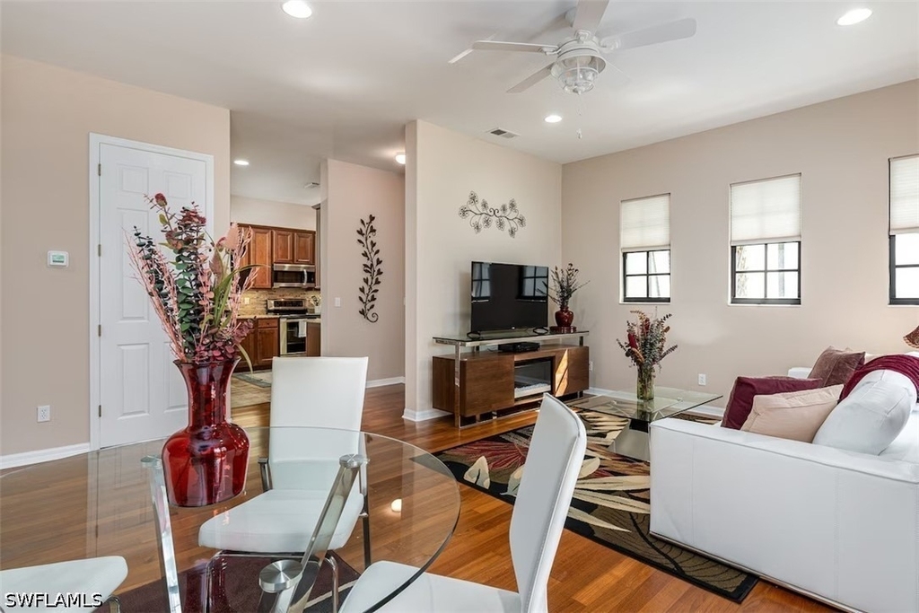 1325 Oceania Drive N - Photo 3