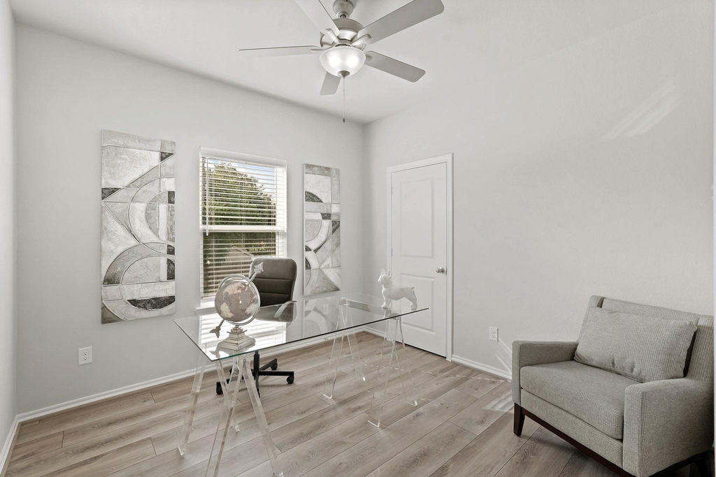 1402 Acorn Meadow Street - Photo 8
