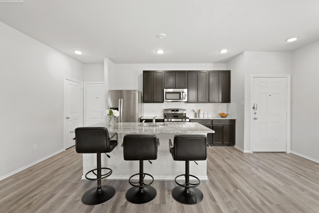 1402 Acorn Meadow Street - Photo 14