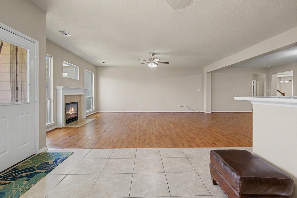 9947 Valance Way - Photo 7