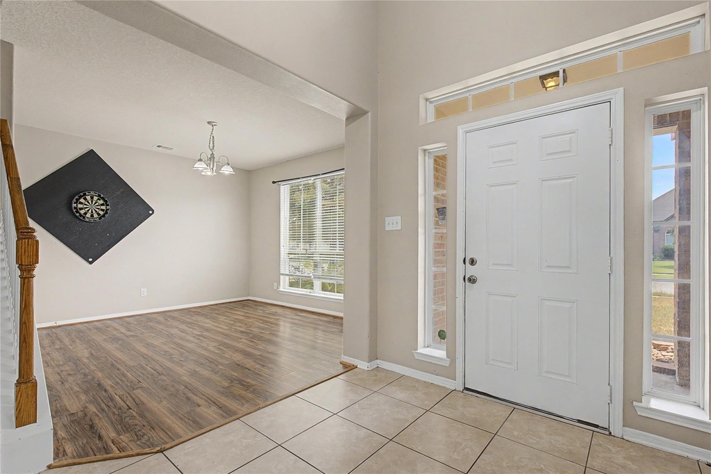 9947 Valance Way - Photo 3
