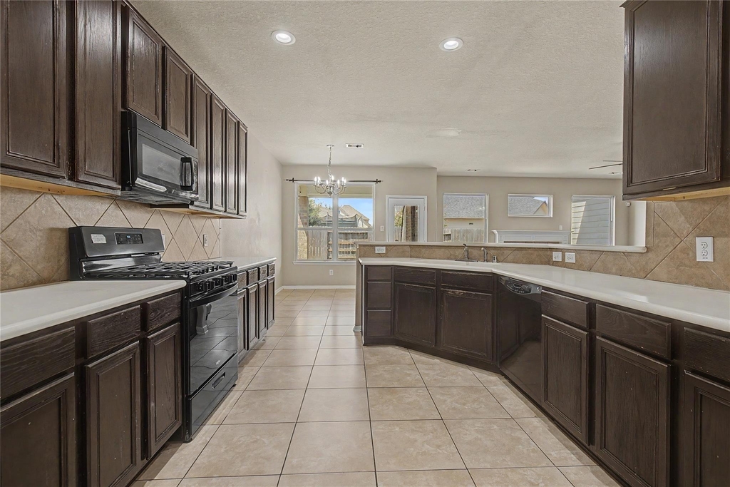9947 Valance Way - Photo 17