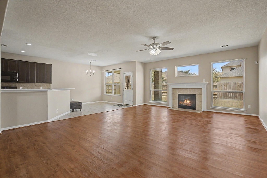 9947 Valance Way - Photo 6