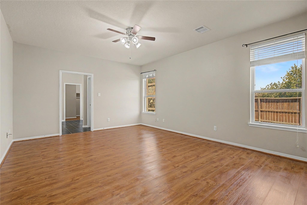 9947 Valance Way - Photo 19