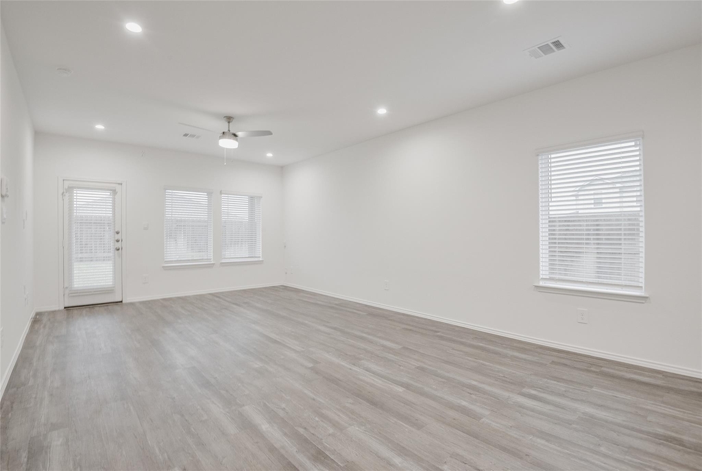 1055 Llano Trail - Photo 15