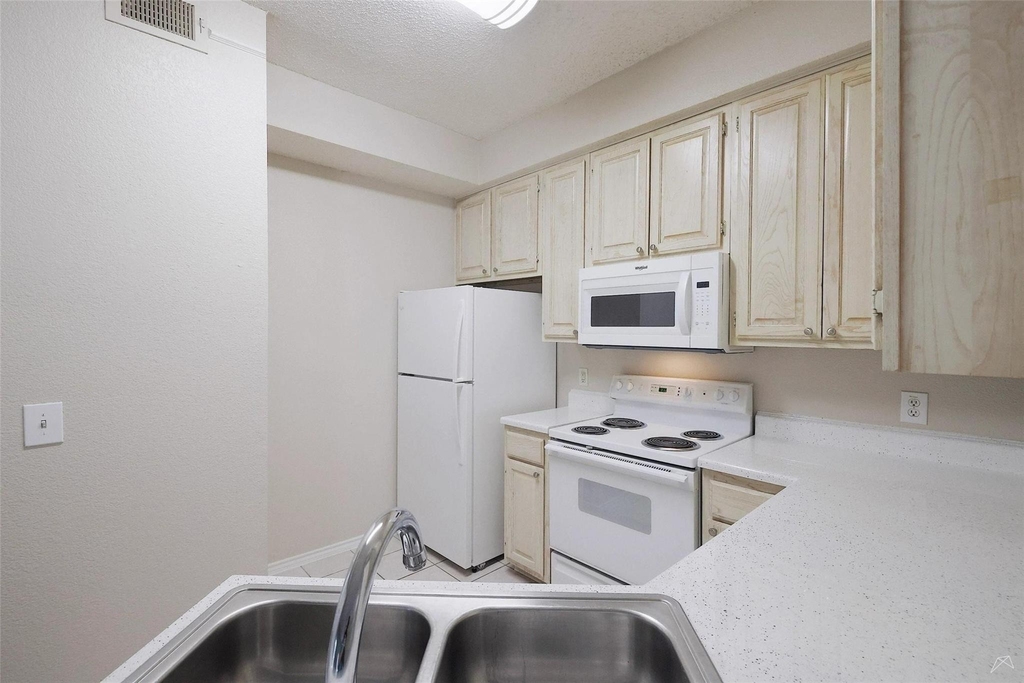 11908 Anderson Mill Road - Photo 24