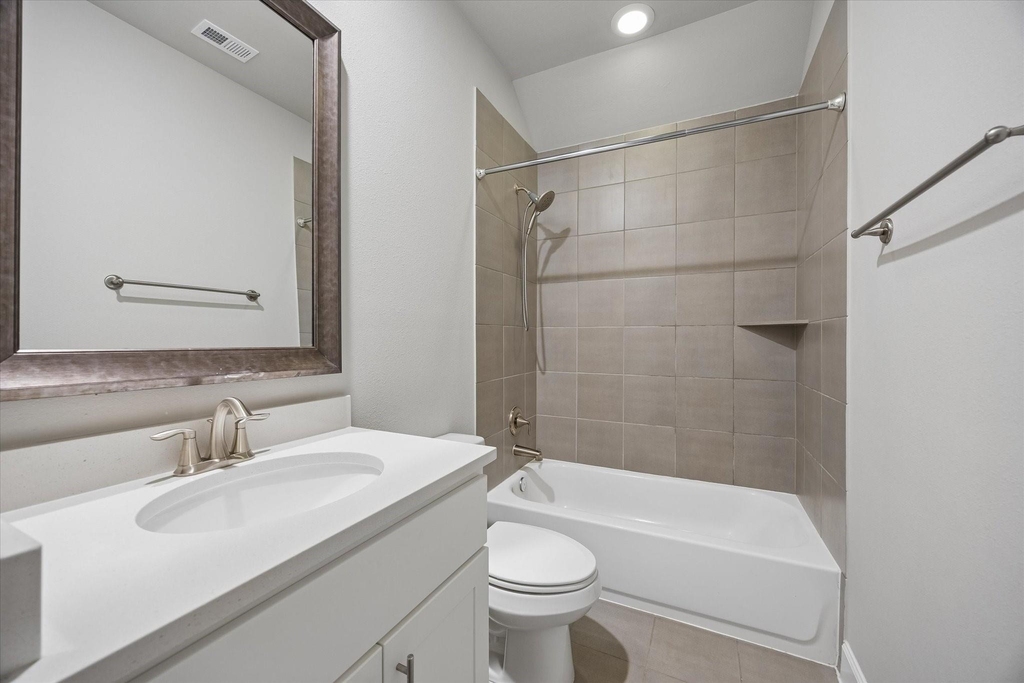 1135 Aurora Street - Photo 17