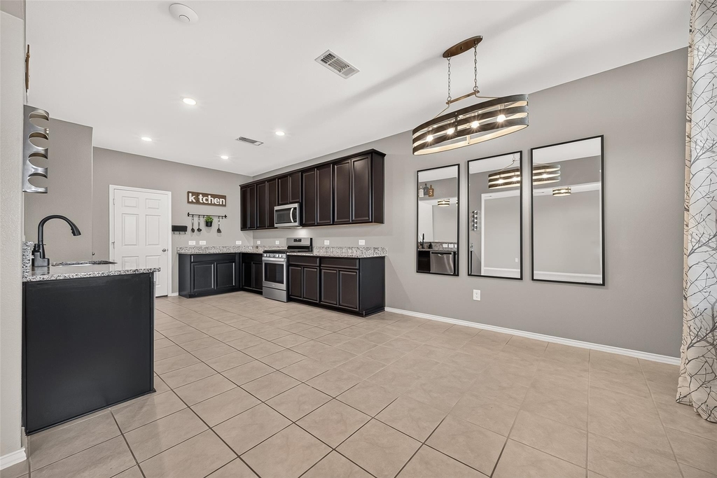 5911 Waggoner Ranch Trail - Photo 8