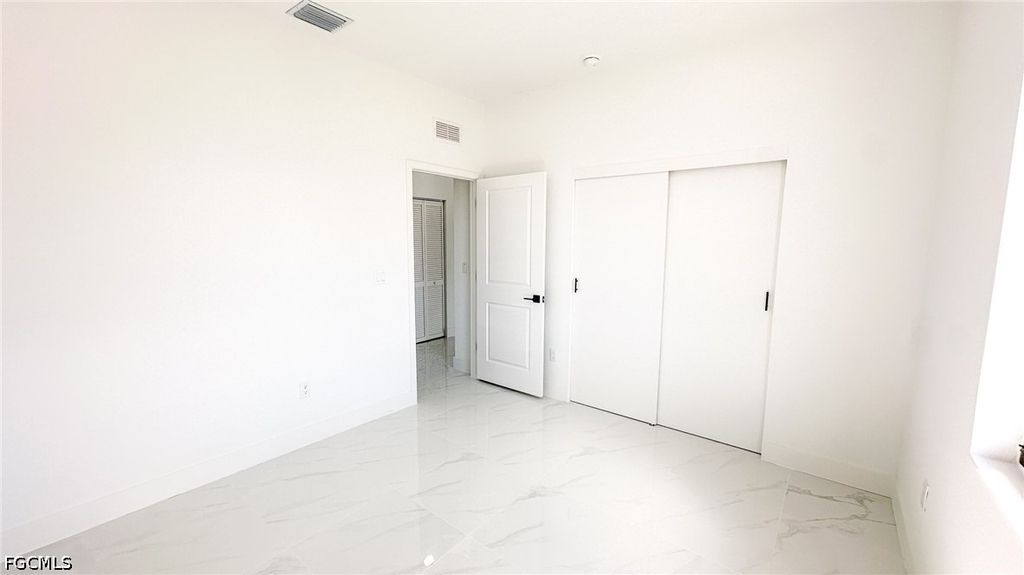 721 Bering Avenue S - Photo 14
