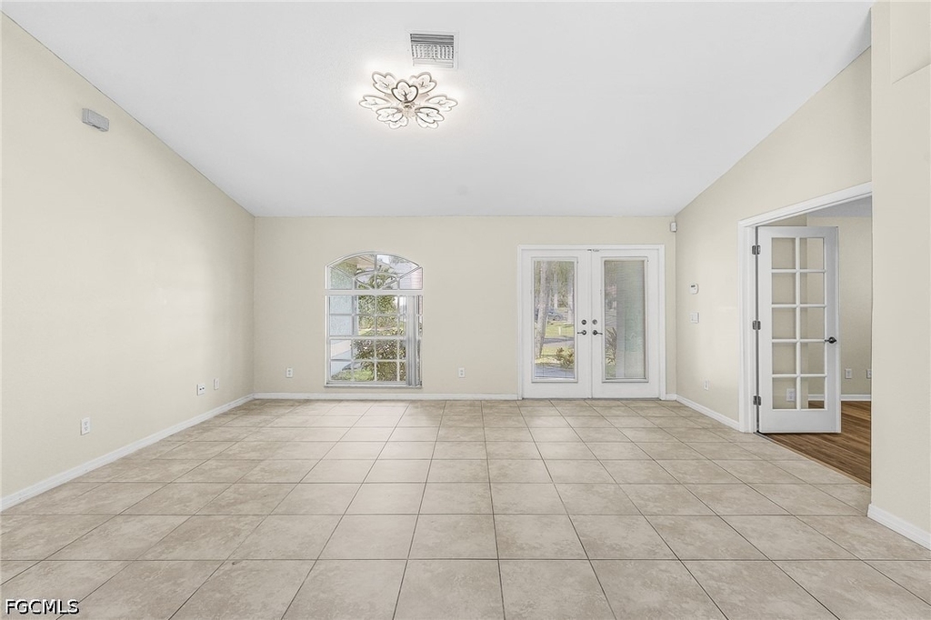 5215 Sw 16th Place - Photo 3