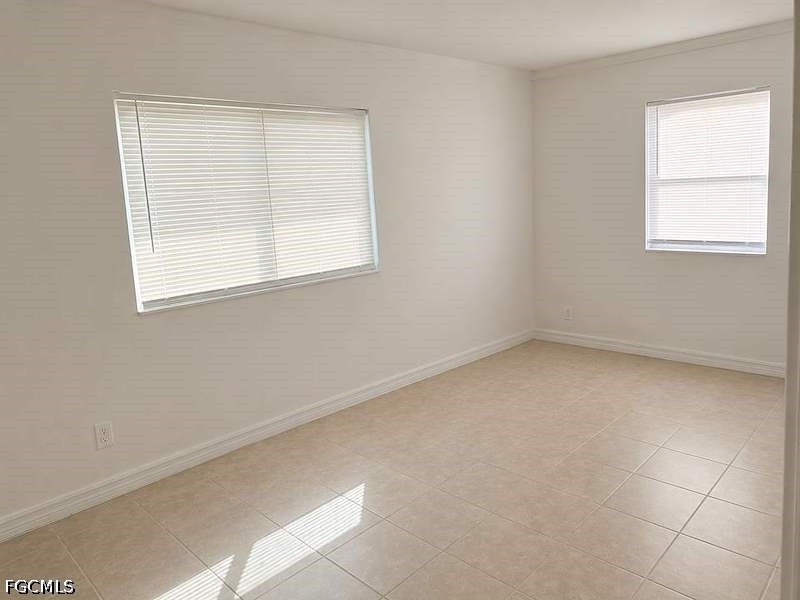 3516 E Riverside Drive - Photo 4
