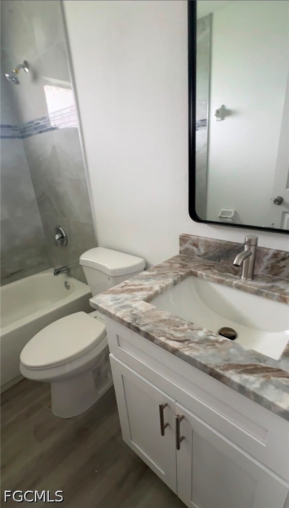 307 Homer Avenue S - Photo 2