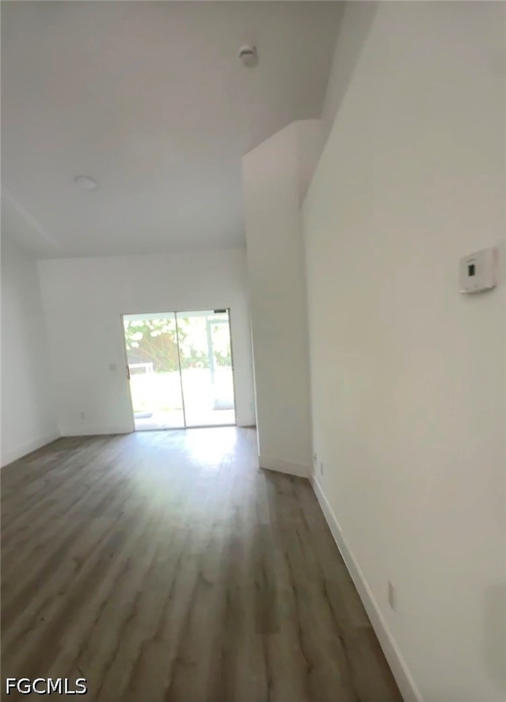 307 Homer Avenue S - Photo 5