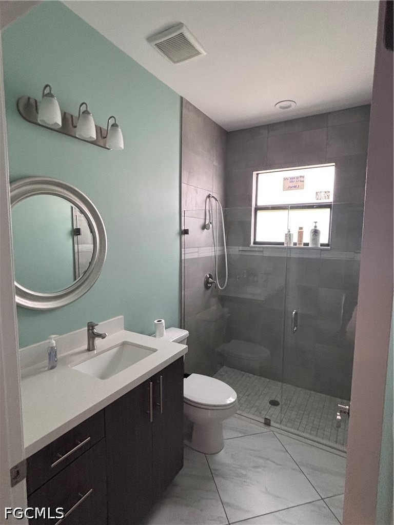 2360 Burton Avenue - Photo 6