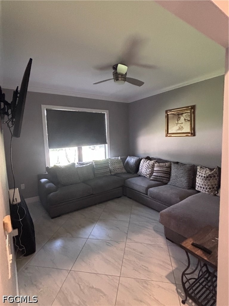 2360 Burton Avenue - Photo 4