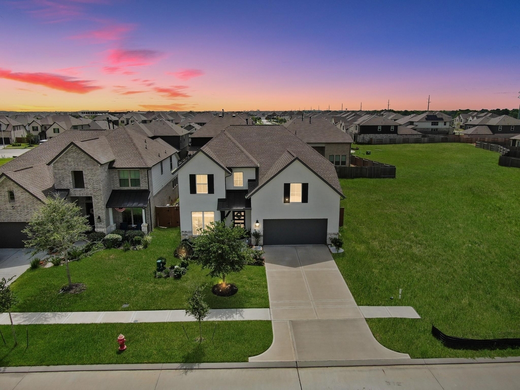2210 Seneca Lake Drive - Photo 2