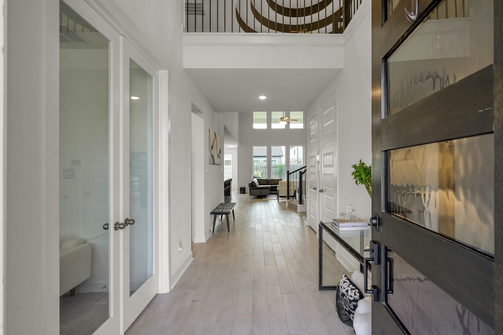 2210 Seneca Lake Drive - Photo 4